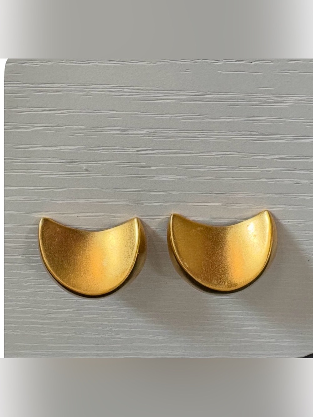 Robert Lee Morris vintage earrings modernist 80’s 1” half moon goldtone clip on